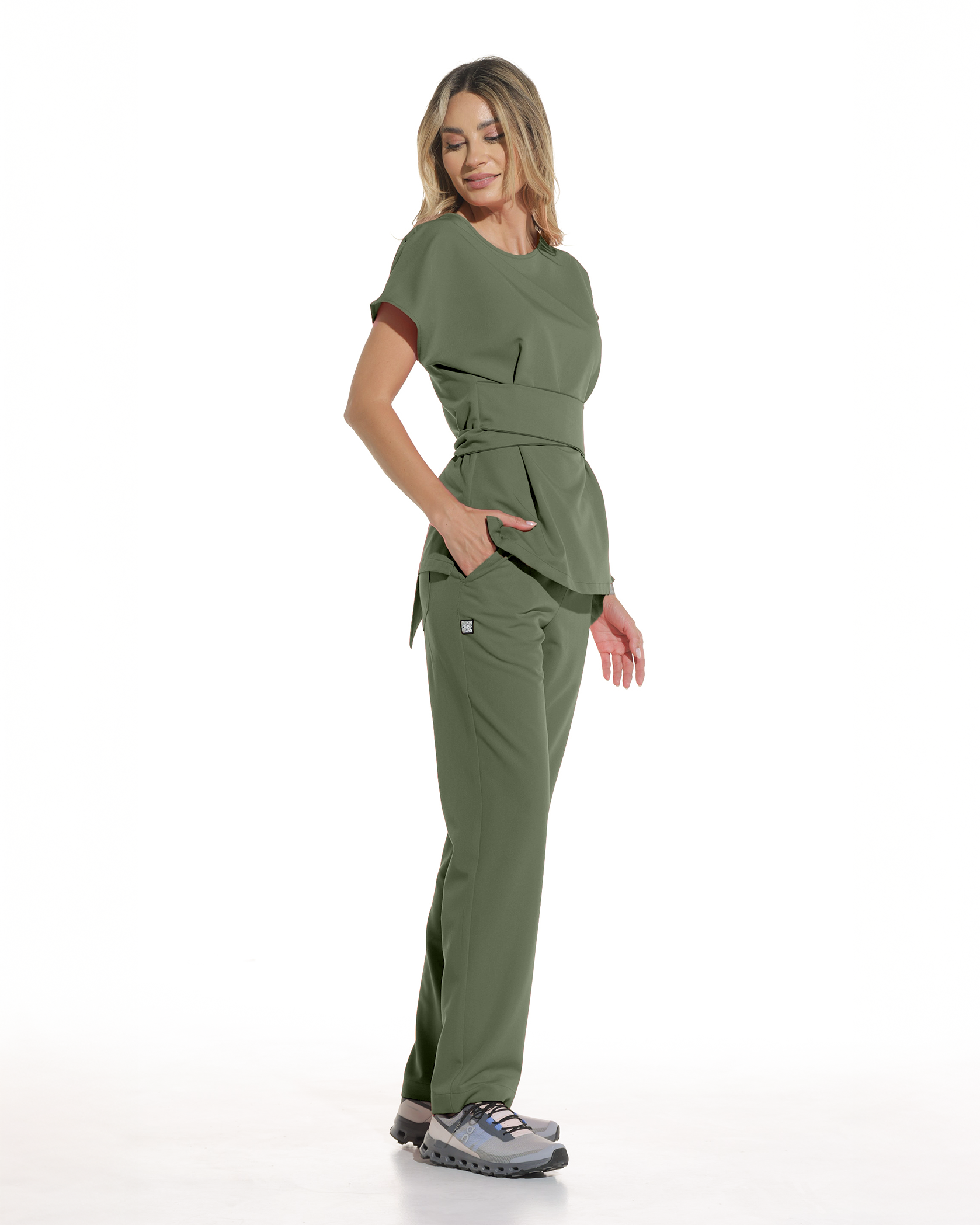 Costum medical STYLE Olive - Image 4