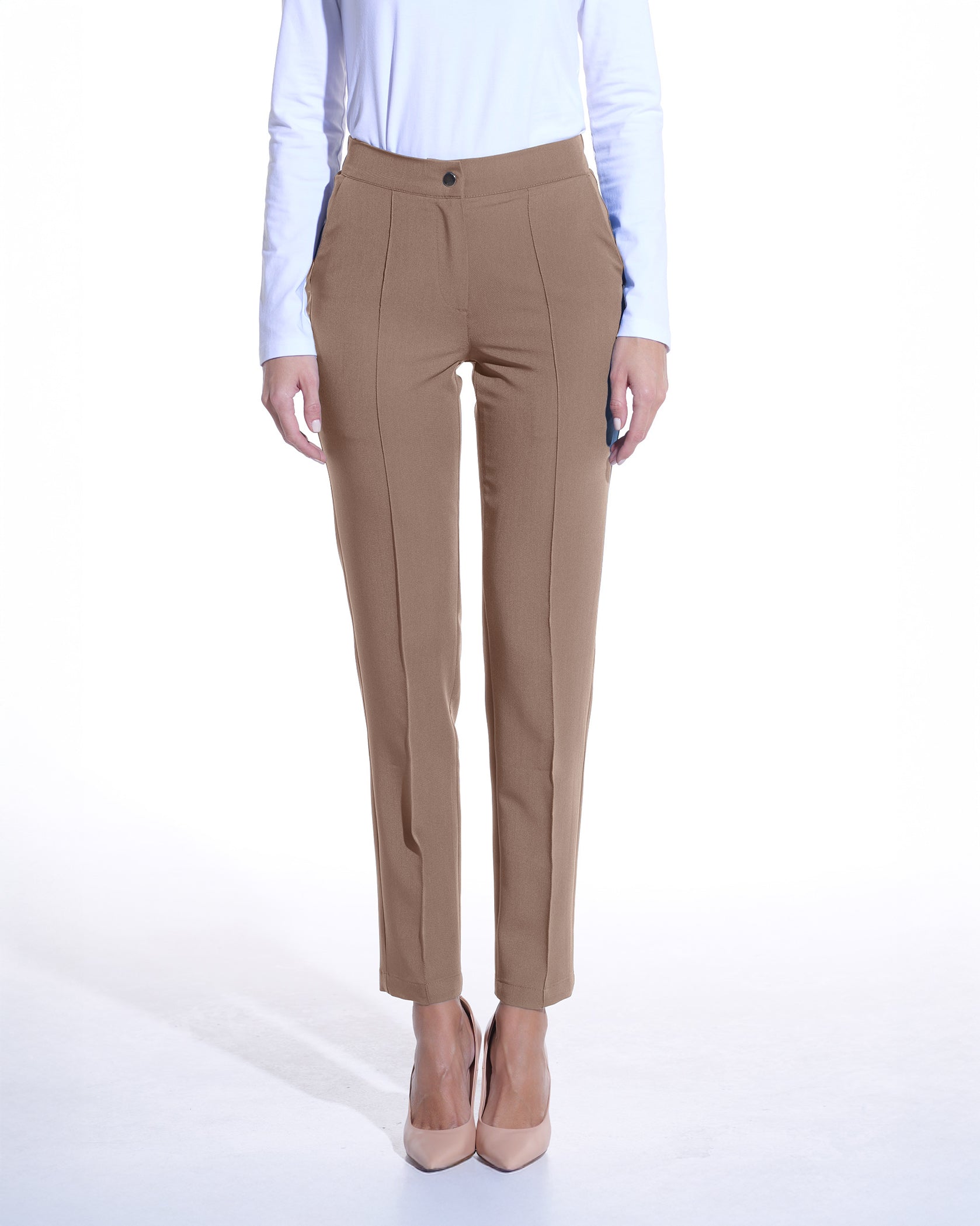 NOVUM Cappuccino Scrub Pants - Close up details