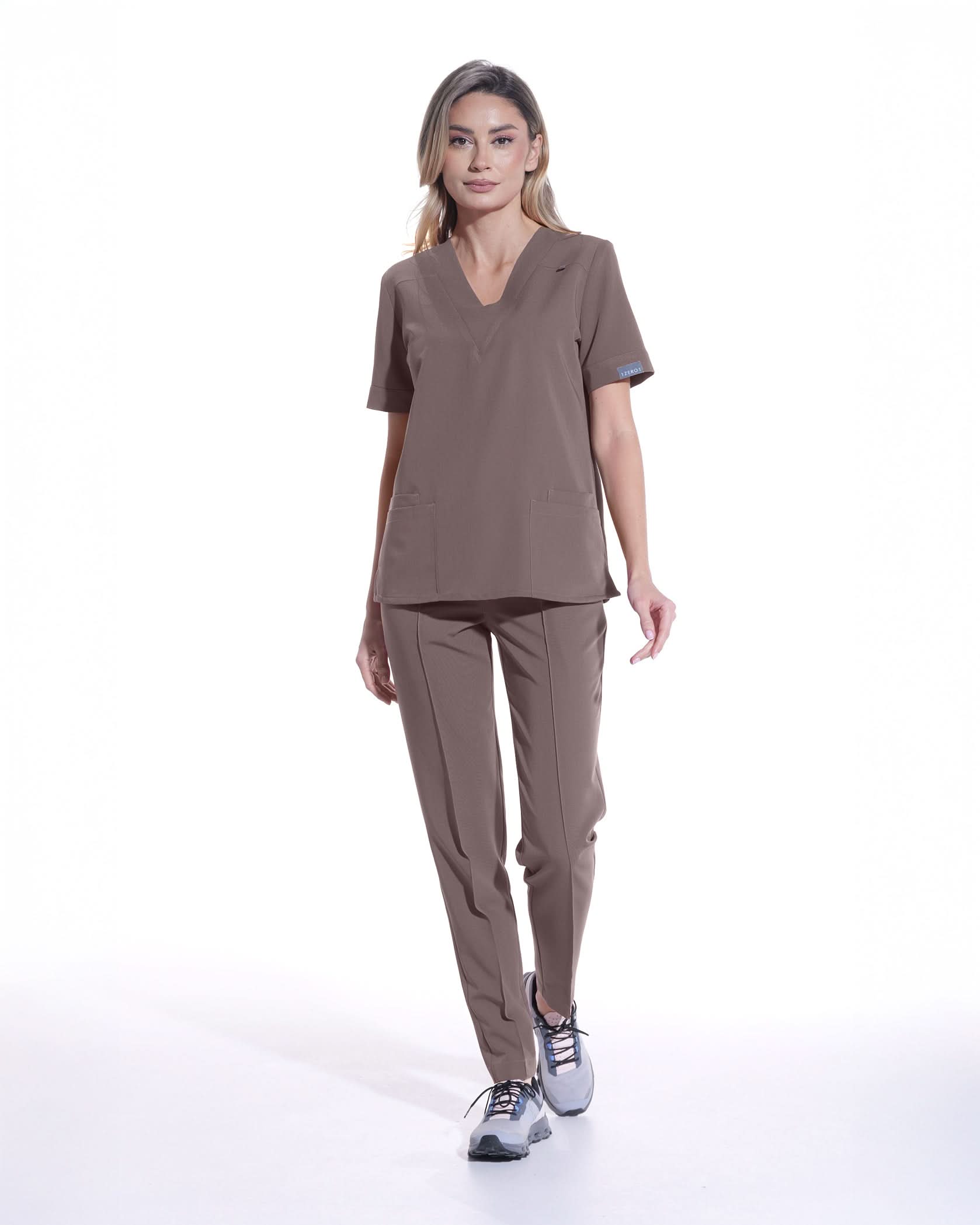 Bluza medicala VERSO mocha - 1zero1.ro