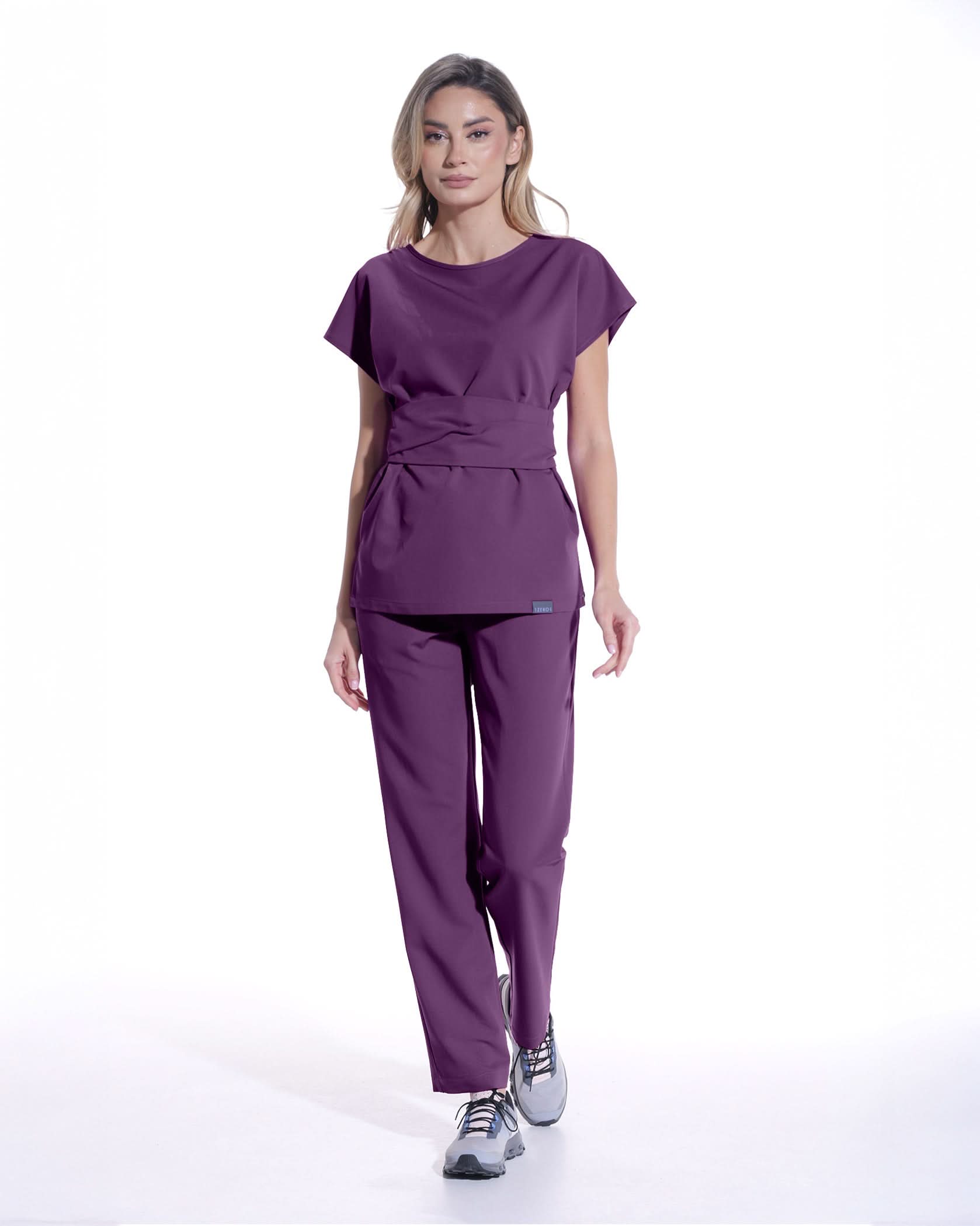Costum medical STYLE Plum - Front view