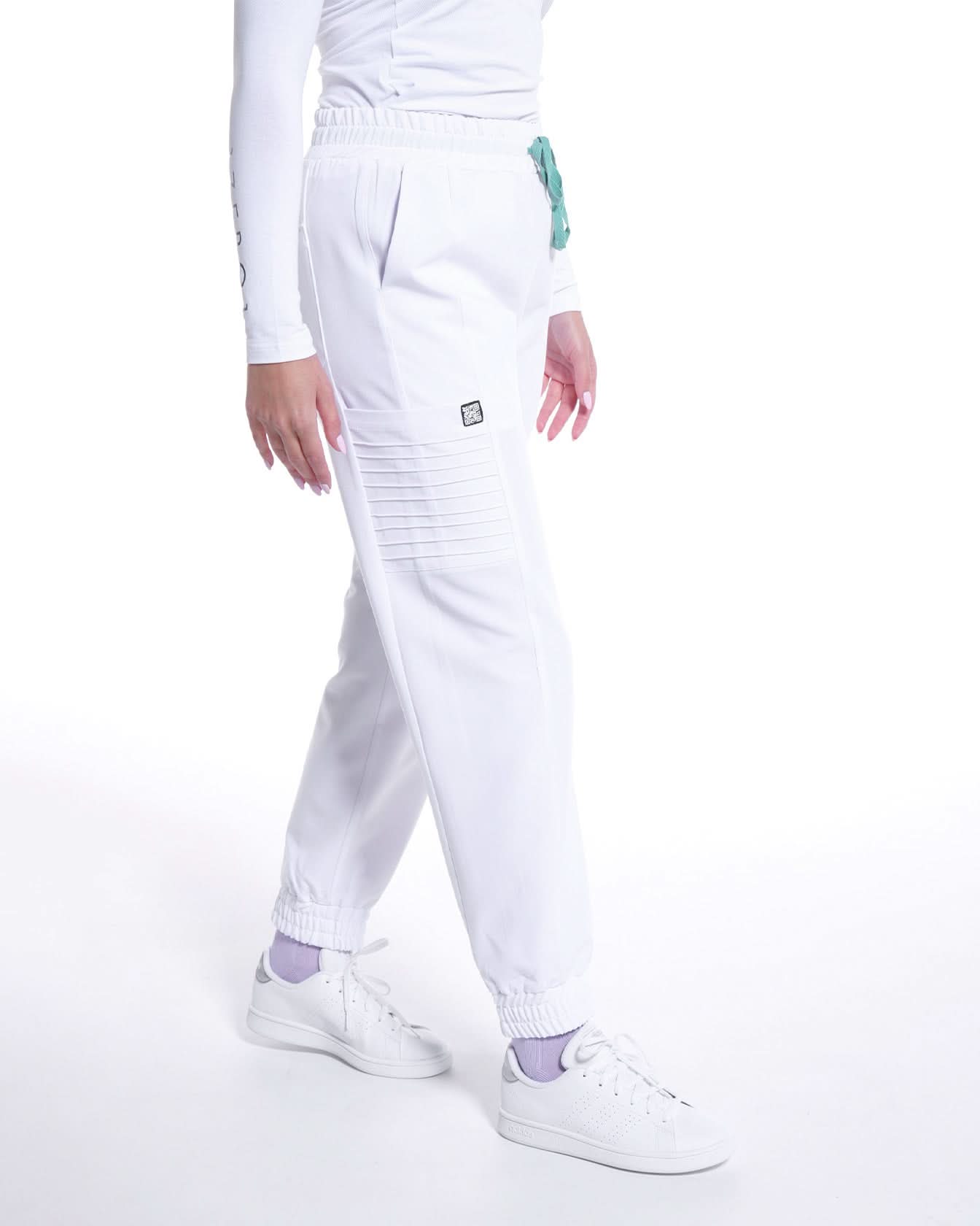 Pantaloni medicali dama UTILITY alb - 1zero1.ro