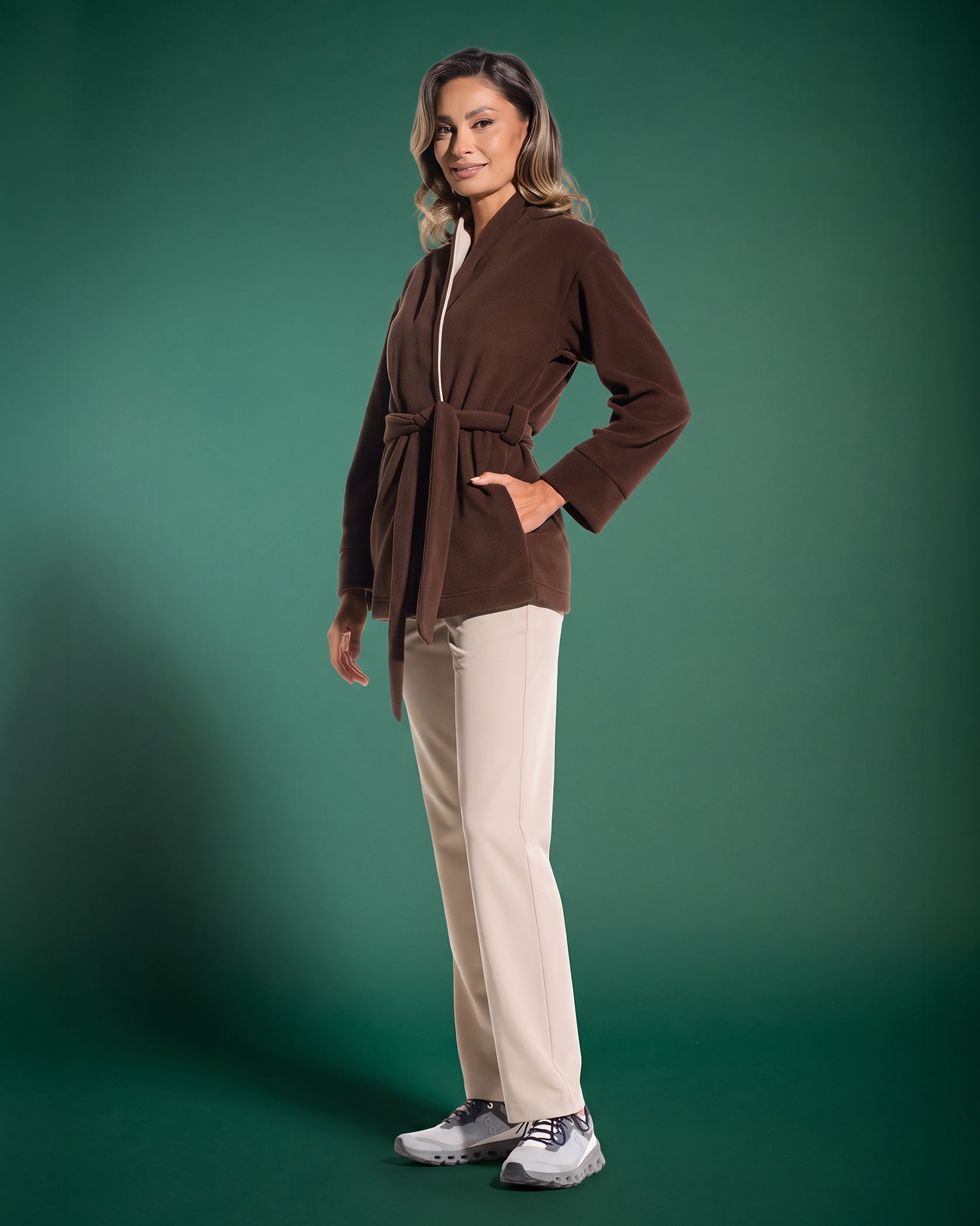 Damen-Arztkittel COZY Mokka - Detail Nahaufnahme