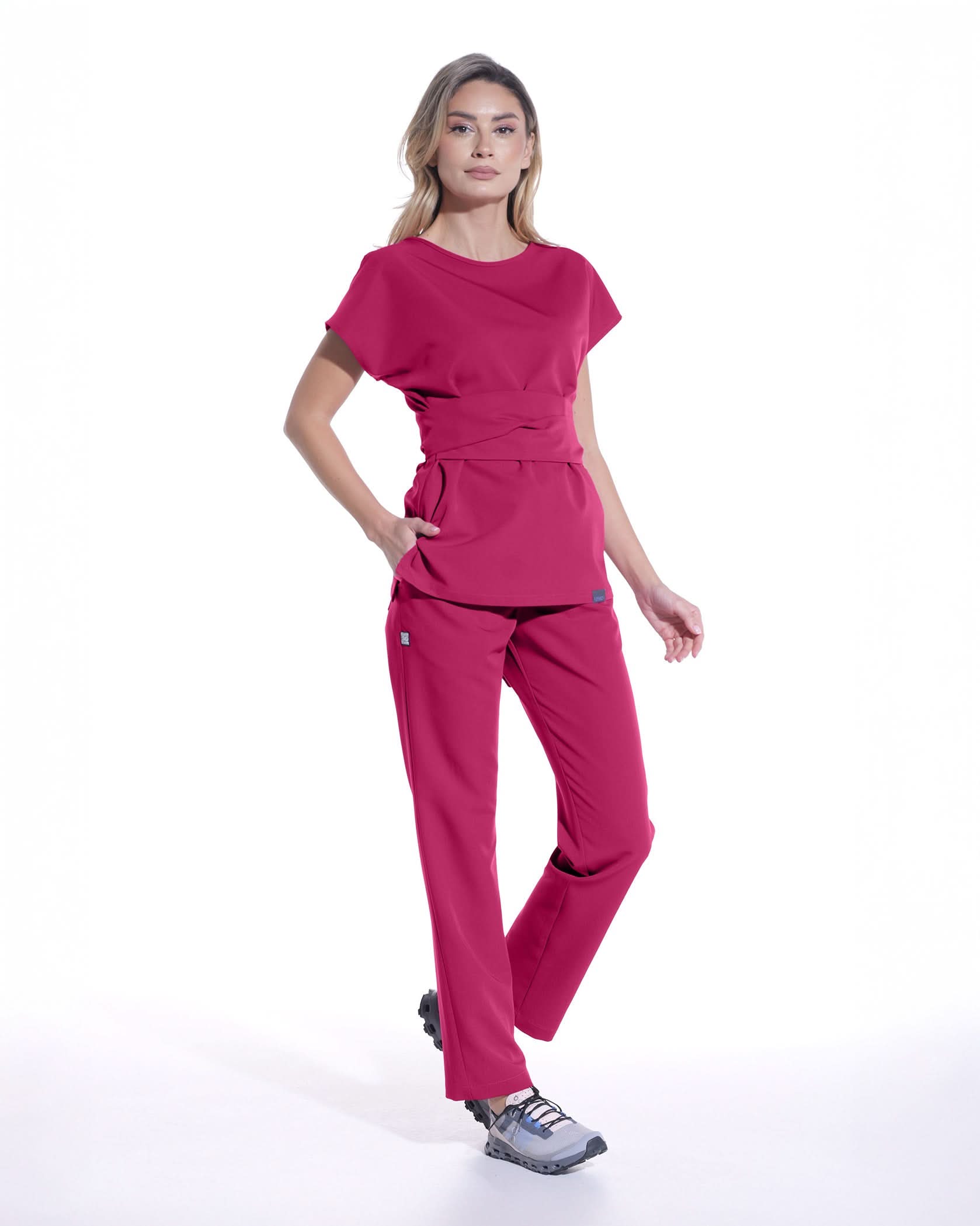 Bluza medicala CELESTE magenta - 1zero1.ro