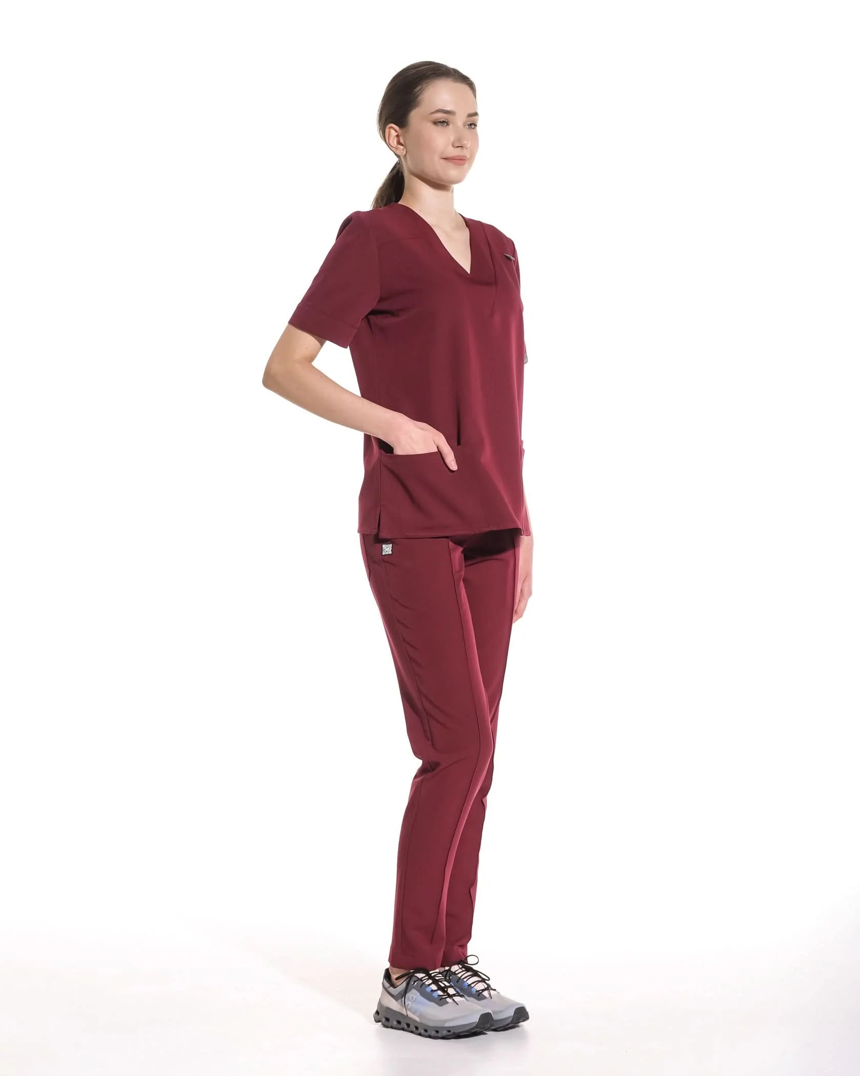 Costum medical CLASIC Bordo - Front view