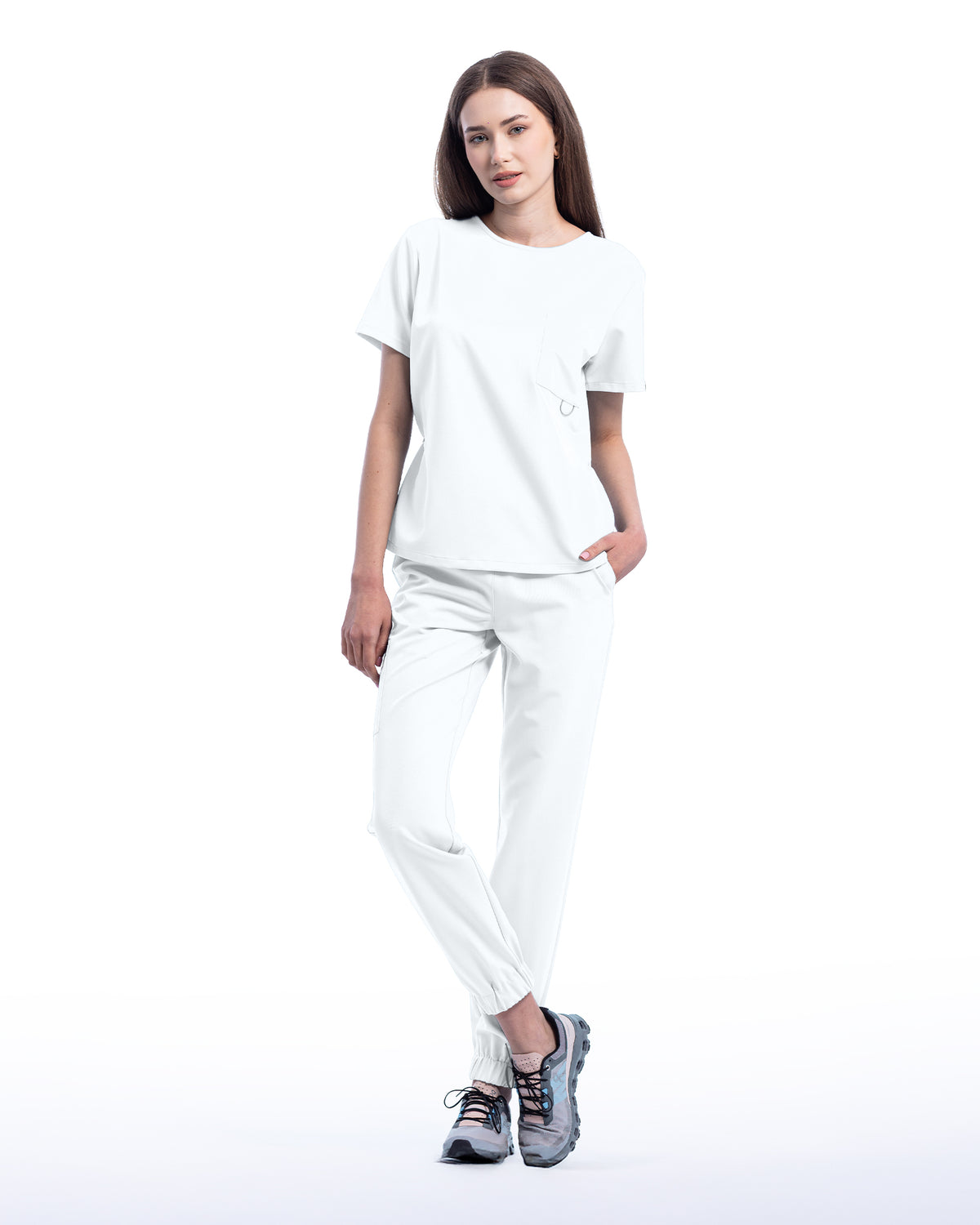 Costum medical dama ACTIVE alb - vedere frontala, tinuta completa bluza si pantaloni jogger