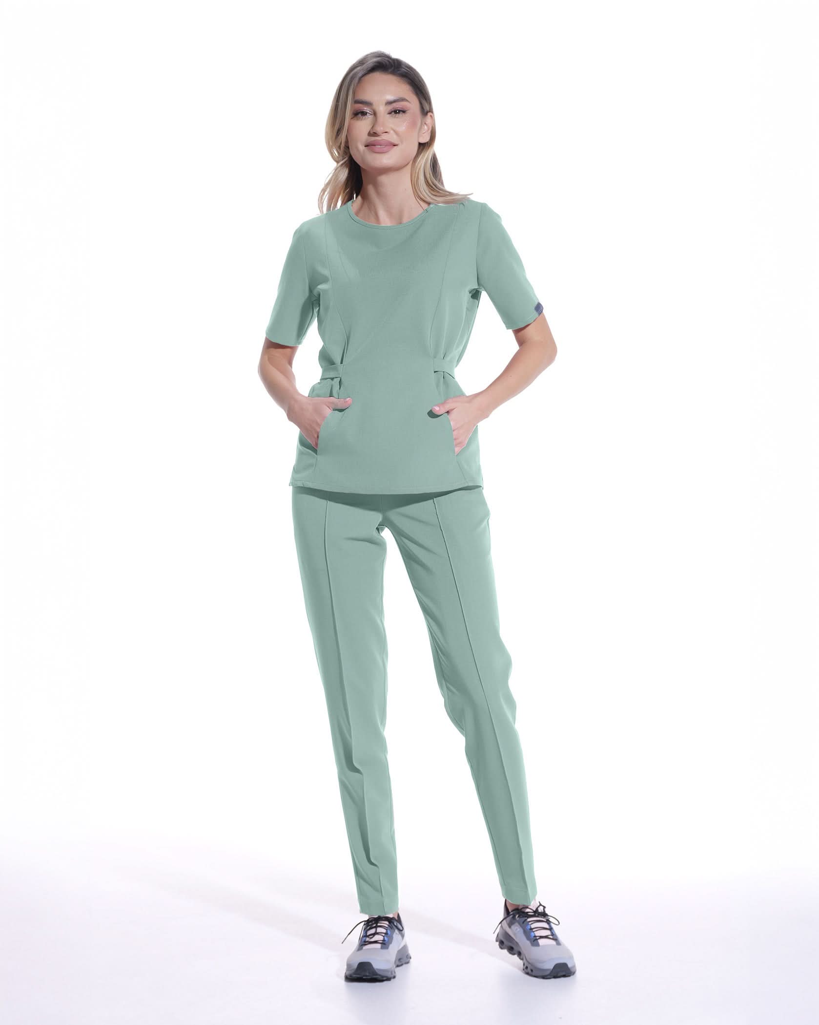 Costum medical CONTOUR Jad - Front view