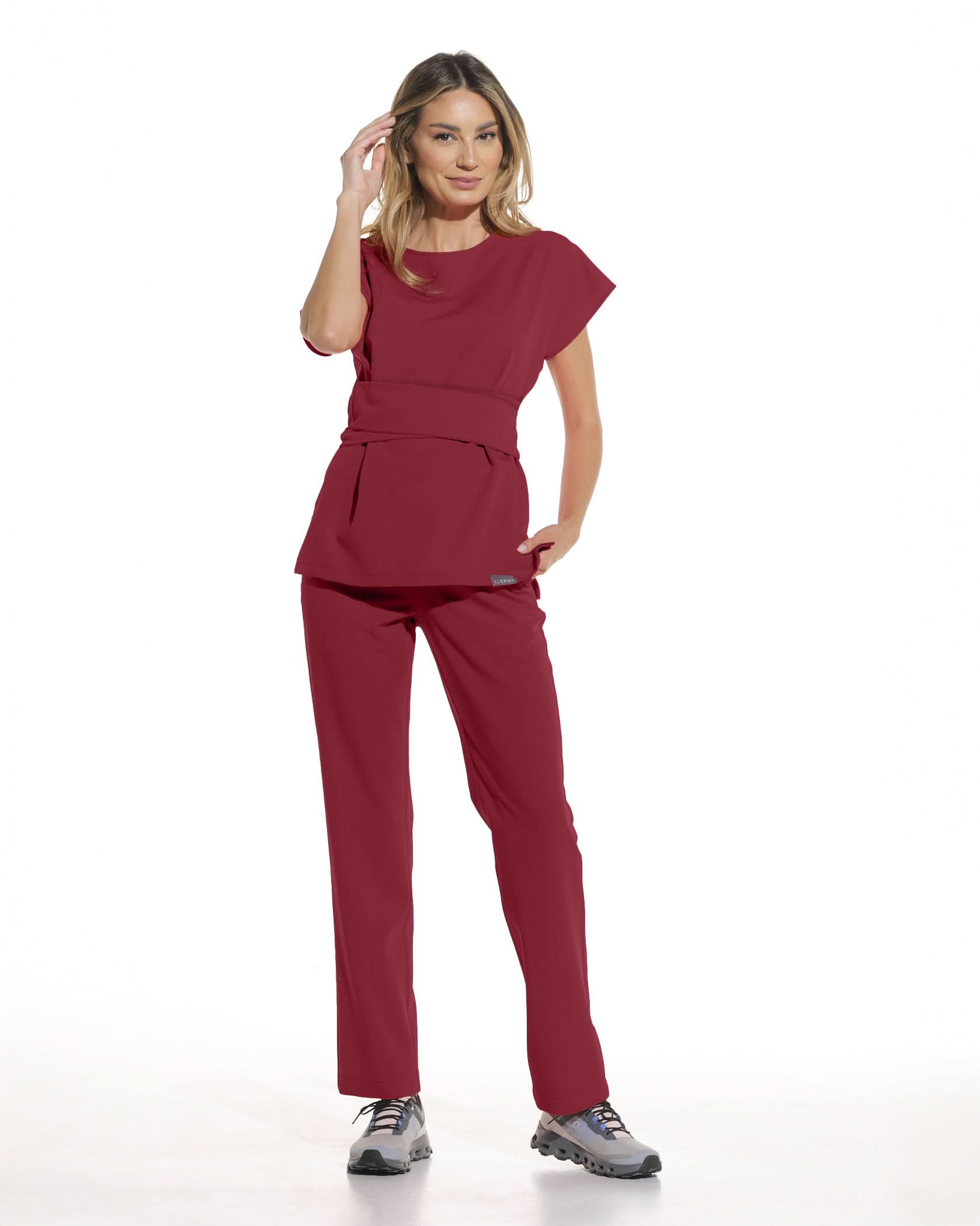 Costum medical STYLE Bordo - Front view