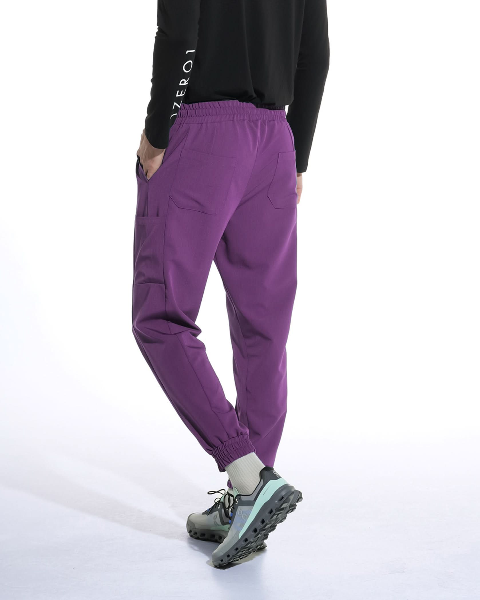 Pantaloni medicali barbati UTILITY plum - 1zero1.ro
